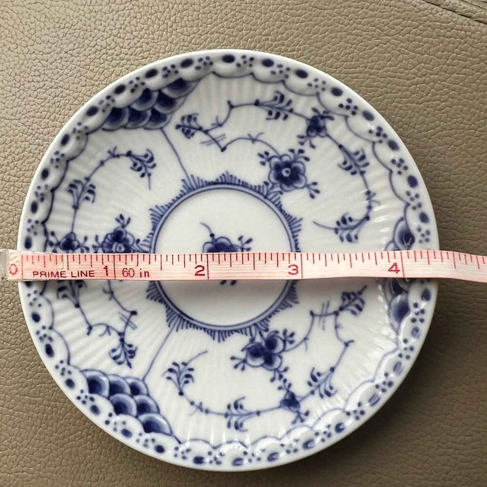 Royal‎ Copenhagen Blue Fluted Half Lace Saucers 4.5